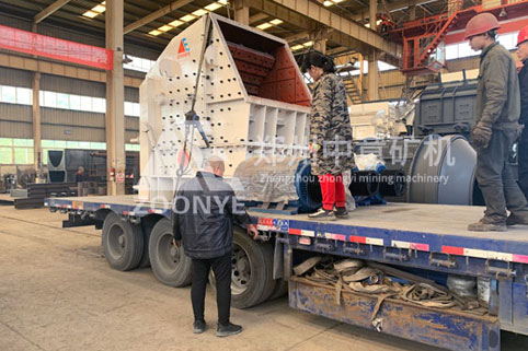 1400*1400高效细碎机等制砂设备发往河南开封砂石料厂